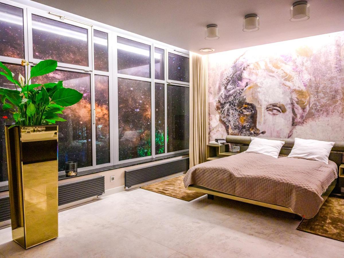 Pietryna Apartments Luxury - Sauna , Jacuzzi , Bezposrednio Przy Ul Piotrkowskiej Łódź Esterno foto