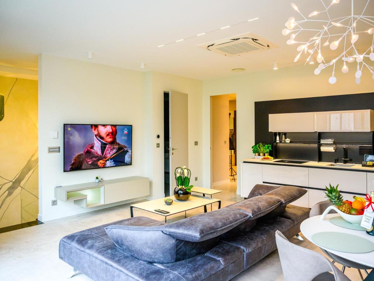 Pietryna Apartments Luxury - Sauna , Jacuzzi , Bezposrednio Przy Ul Piotrkowskiej Łódź Esterno foto