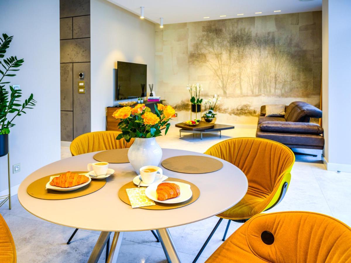 Pietryna Apartments Luxury - Sauna , Jacuzzi , Bezposrednio Przy Ul Piotrkowskiej Łódź Esterno foto