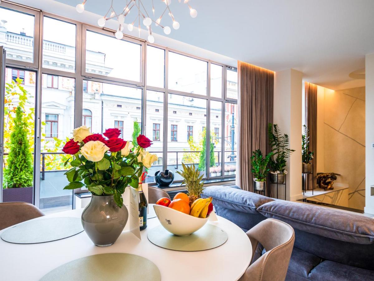 Pietryna Apartments Luxury - Sauna , Jacuzzi , Bezposrednio Przy Ul Piotrkowskiej Łódź Esterno foto