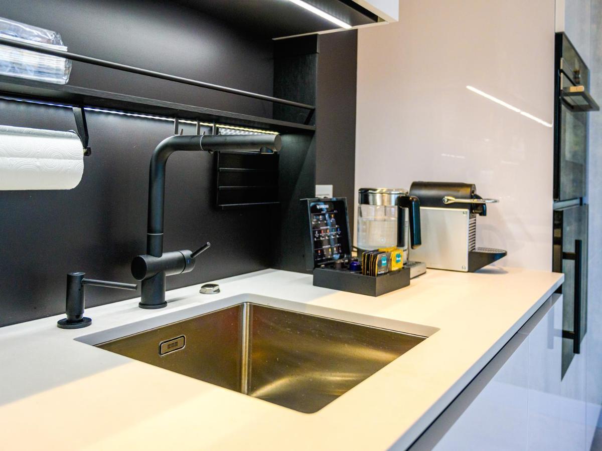 Pietryna Apartments Luxury - Sauna , Jacuzzi , Bezposrednio Przy Ul Piotrkowskiej Łódź Esterno foto