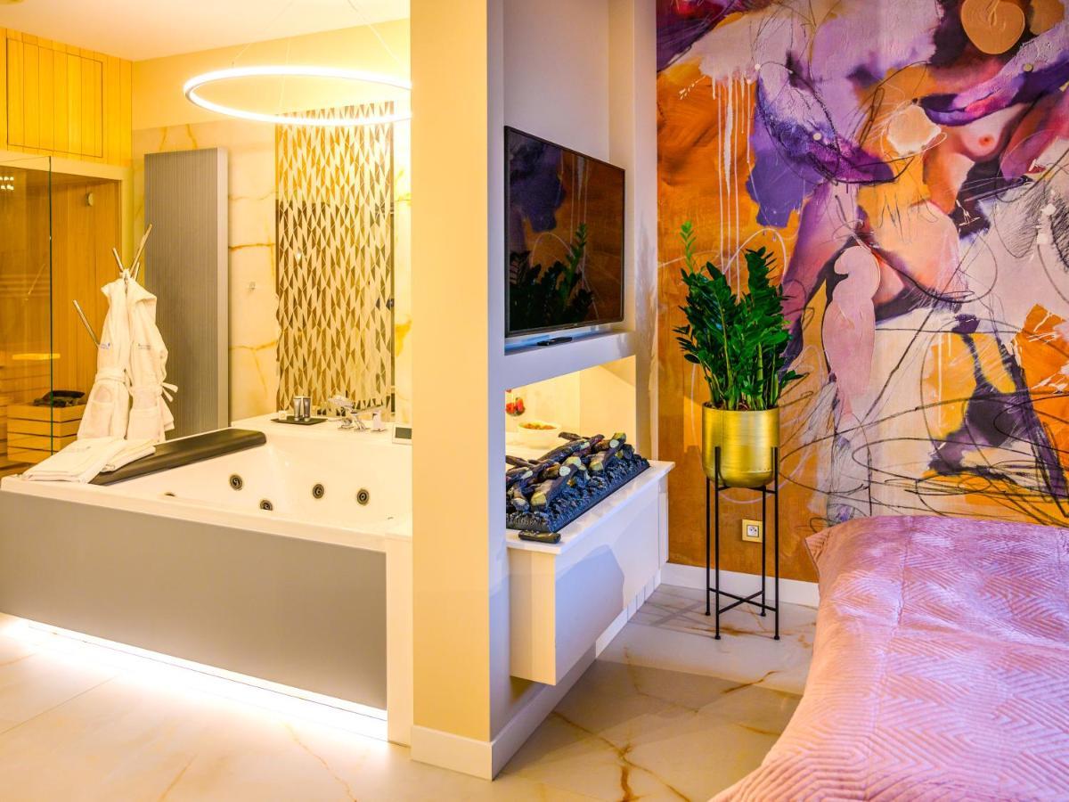 Pietryna Apartments Luxury - Sauna , Jacuzzi , Bezposrednio Przy Ul Piotrkowskiej Łódź Esterno foto